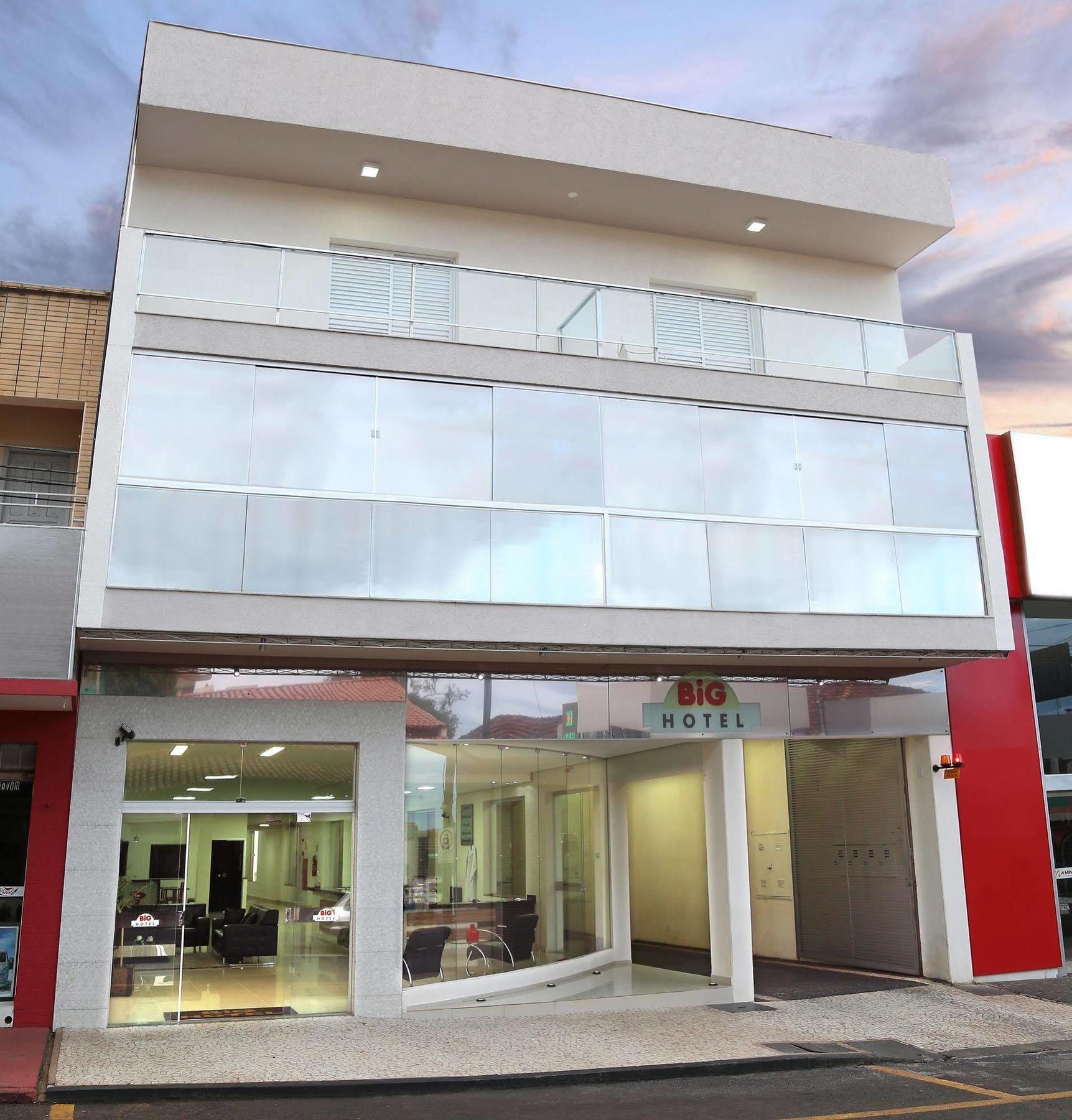 Big Hotel Araguari Exterior photo